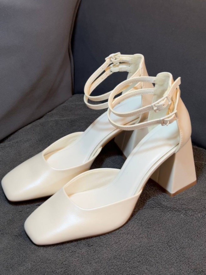 Stradivarius Туфли женские белые
