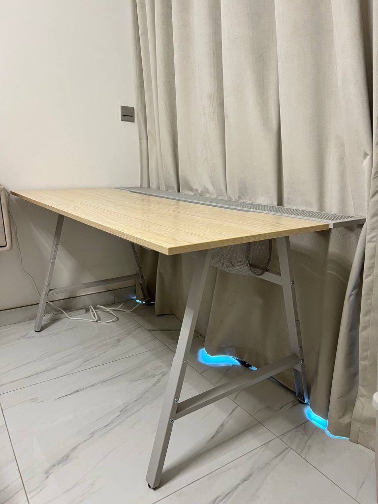 Стол Ikea UTESPELARE