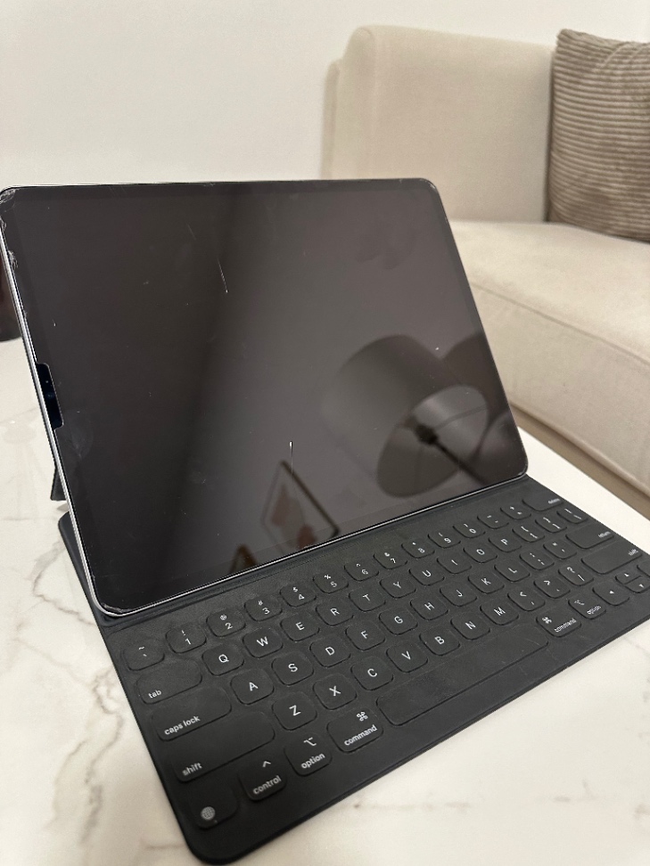 Продам iPad Pro 12.9 дюйма