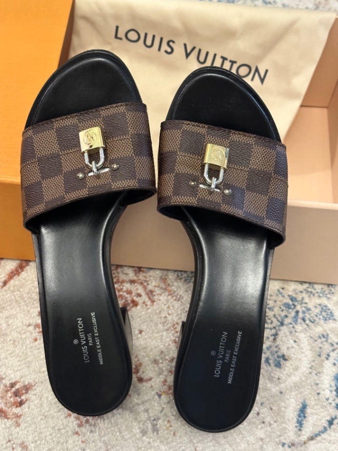 Louis vuitton mule