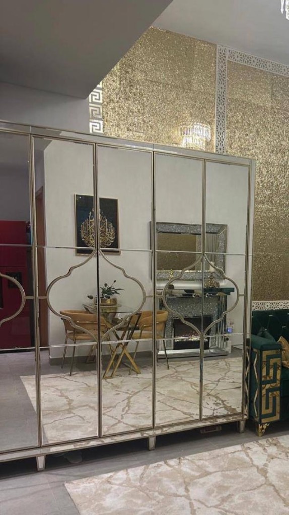 Wardrobe Pan Emirates