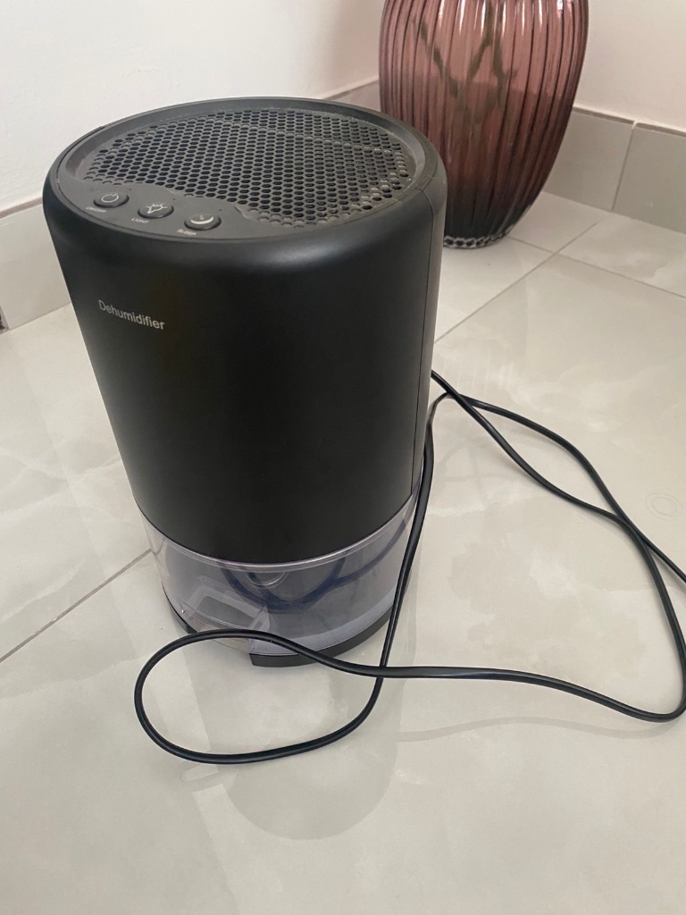 Осушитель для воздуха за 50 дирхам