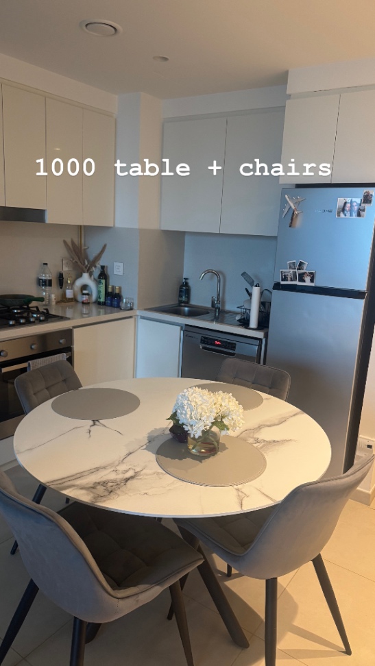 Table +chairs